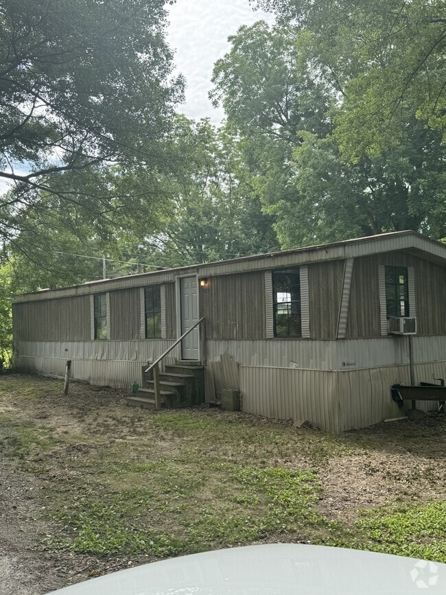 Building Photo - 105 Shannon St