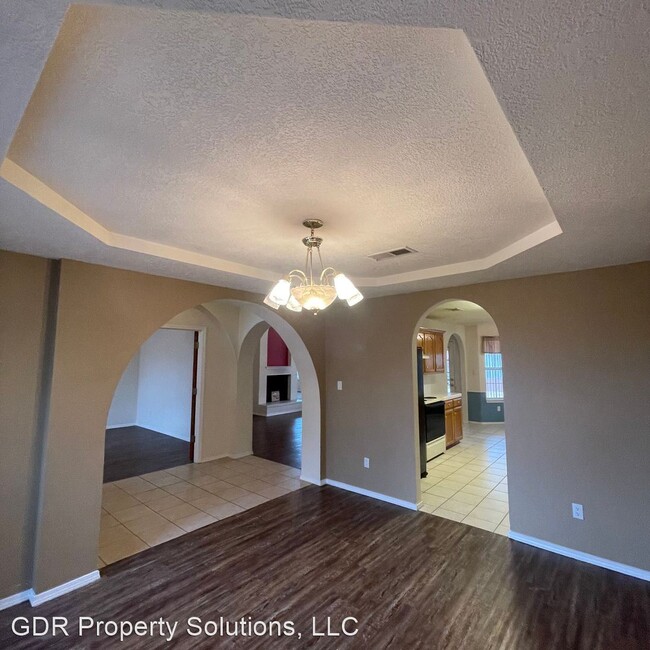 Building Photo - 3 br, 2 bath House - 10316 Rio Los Pinos D...