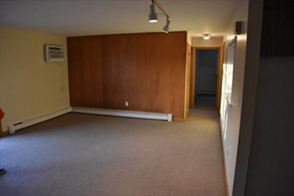 Foto del edificio - 45 Jacqueline Rd