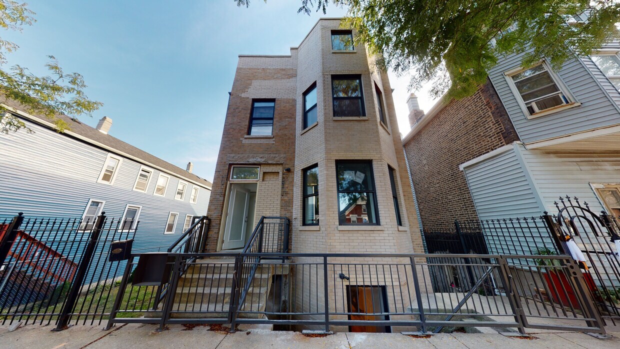 Front Outside - 2023 W Cullerton St