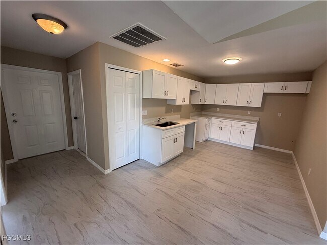 Foto del edificio - 4547 21st St SW