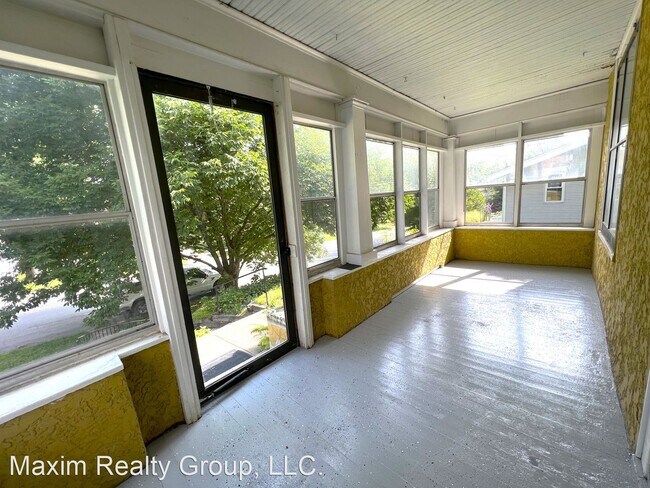 Building Photo - 5 br, 2 bath House - 4807 Underwood Ave.