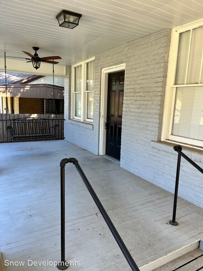 Foto del edificio - 2 br, 1 bath House - 1300 Locust