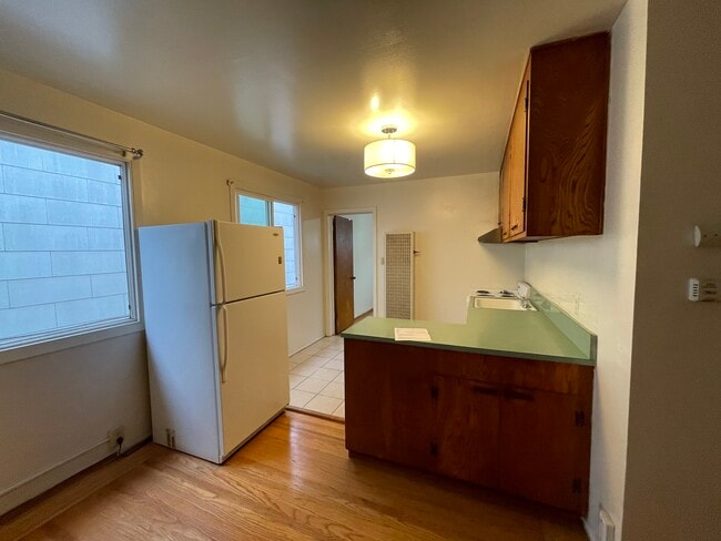 Building Photo - 1475 48th Ave