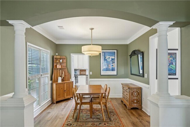 Foto del edificio - 347 Ivy Glen Cir