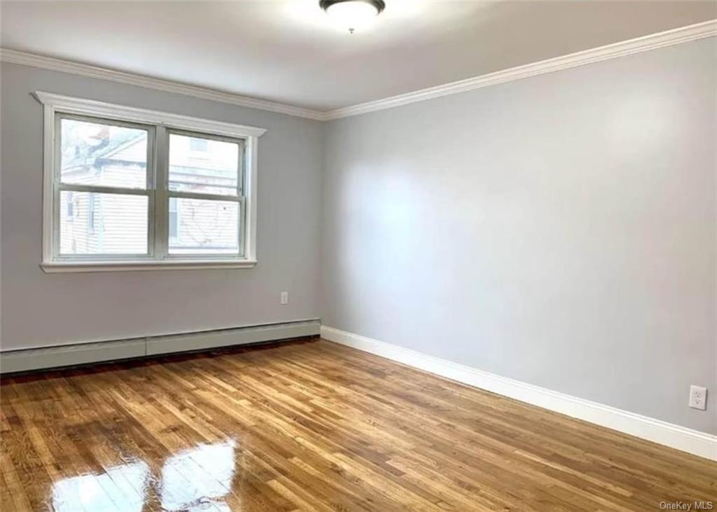 Foto del edificio - 3234 Radcliff Ave