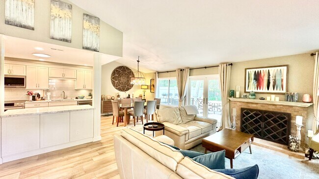 Building Photo - Beautifully Upgraded Single Story in the P...
