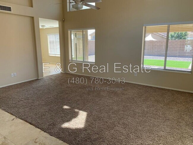 Foto del edificio - 15071 W Heritage Oak Way