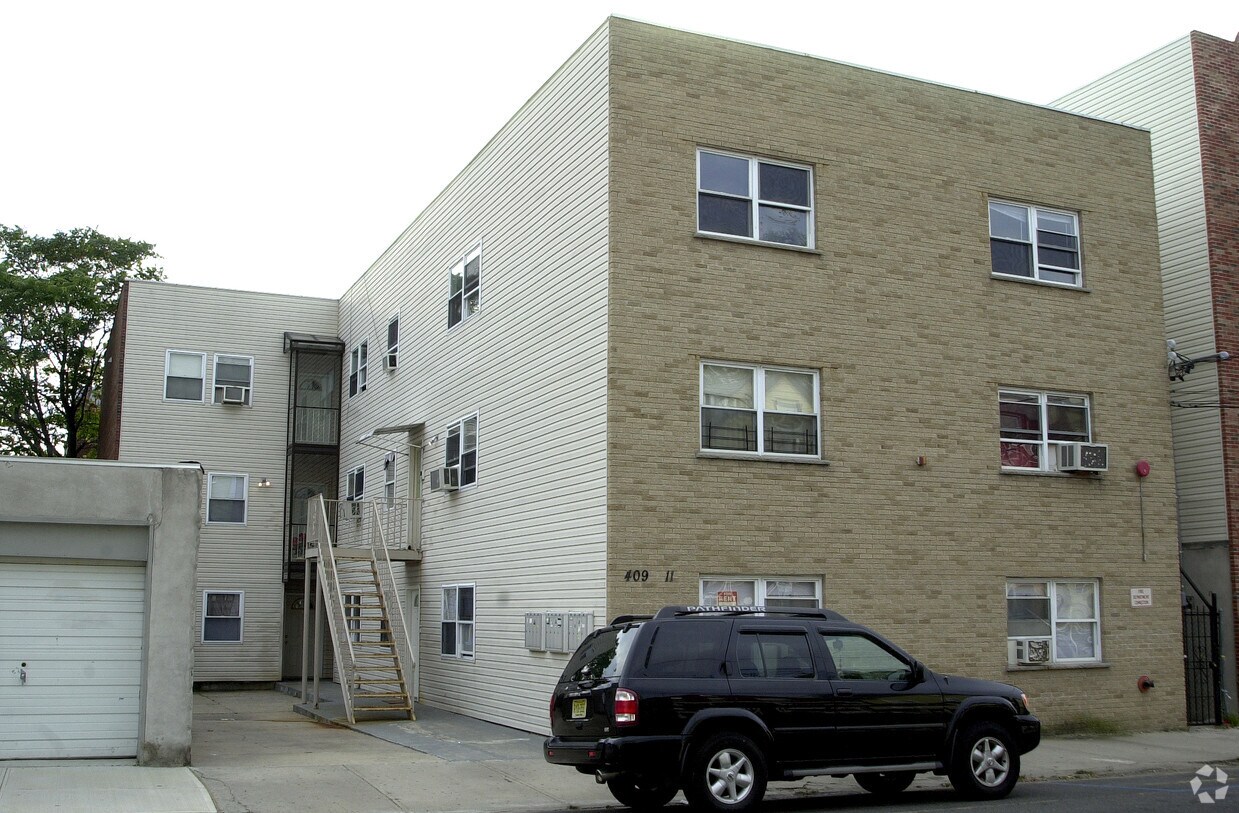 Foto del edificio - 409-411 11th St