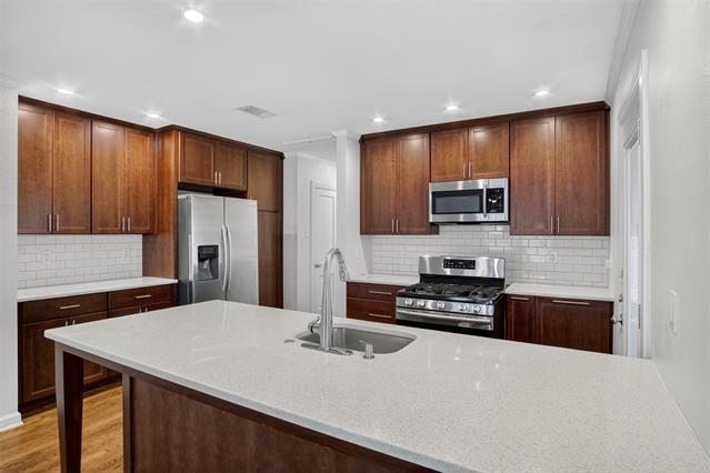 Foto del edificio - 6052 Winton St