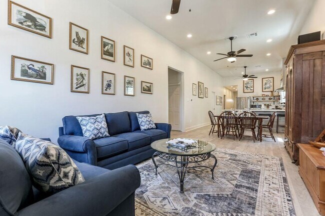 Building Photo - 4829 Tchoupitoulas St
