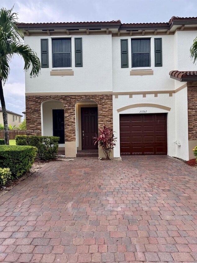 Primary Photo - 23762 SW 118 Ave