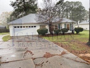 Building Photo - 405 Waymack Dr