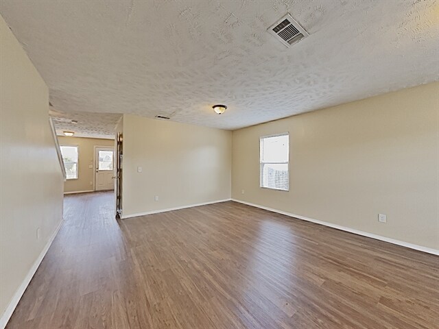 Building Photo - 1140 Seven Oaks Boulevard