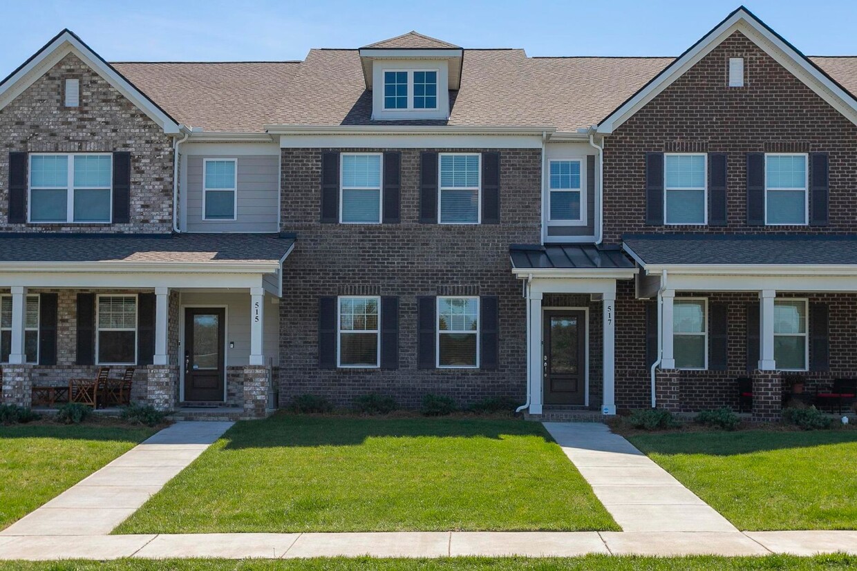 Primary Photo - Beautiful Home in Murfreesboro!