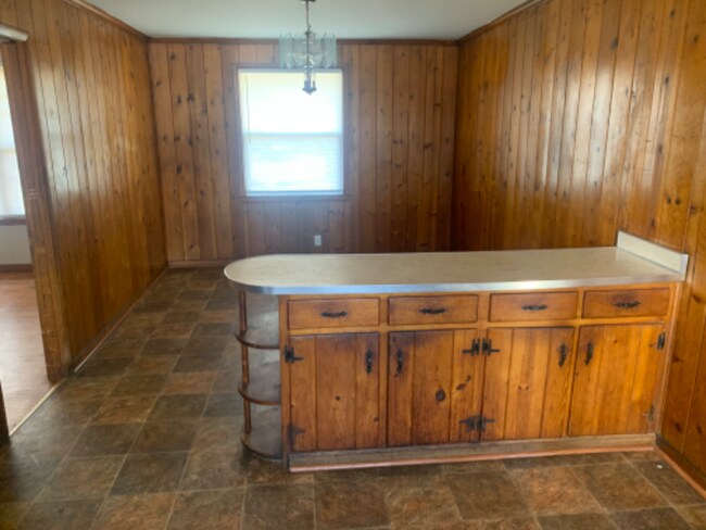 Building Photo - 3938 Pheasant Dr