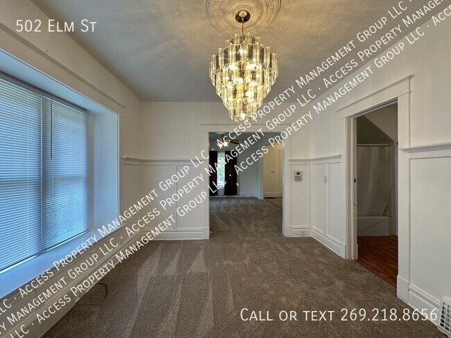 Foto del edificio - 502 Elm St