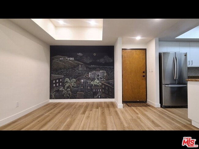 Foto del edificio - 1818 Glendon Ave