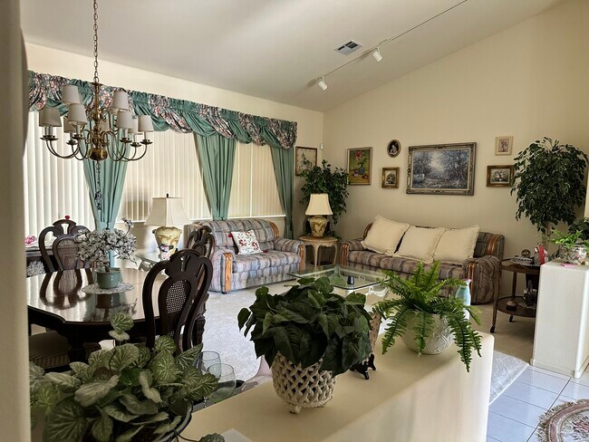 Foto del edificio - 1609 Windsford Cir