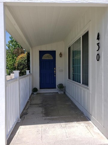 Building Photo - 430 S Griffith Park Dr