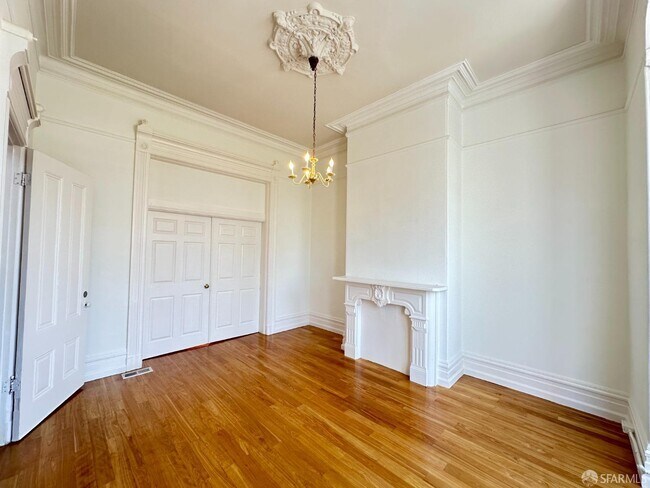 Building Photo - 653 Shotwell St