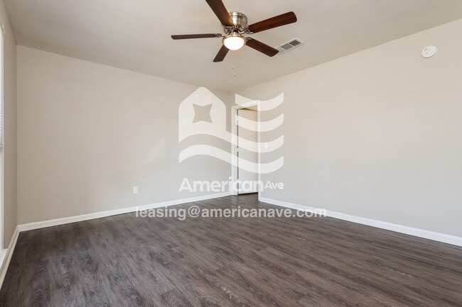 Foto del edificio - 1113 Rowell St