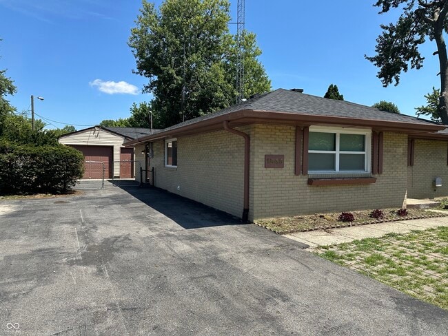 Building Photo - 1545 Temperance Ave