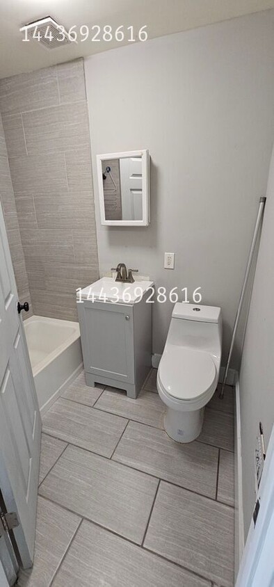 Building Photo - 528 N Belnord Ave