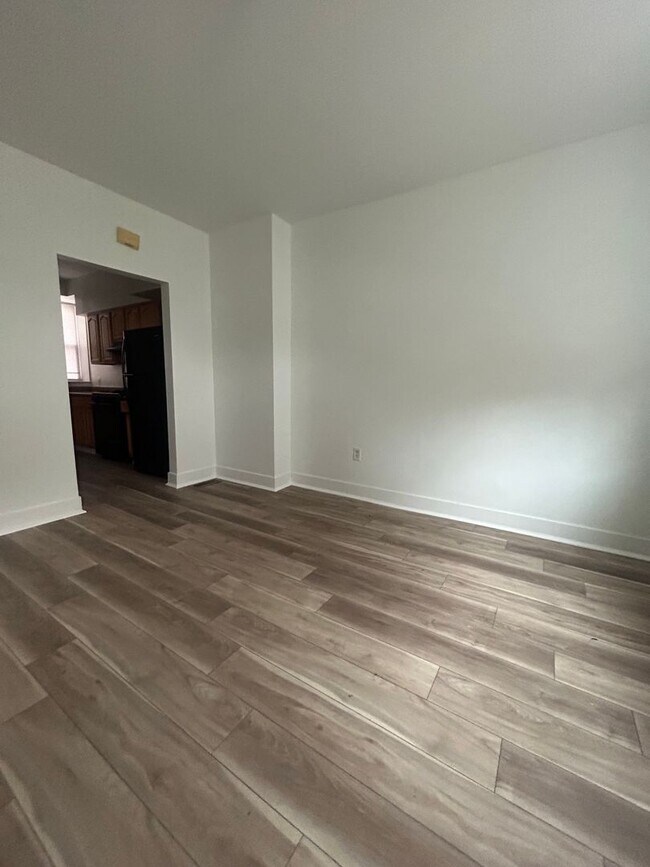 Foto del edificio - 853-57 N Palm St