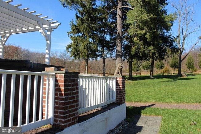 Building Photo - 1934 Bleim Rd