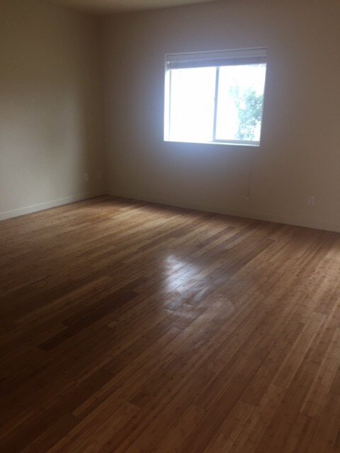 Foto del edificio - 2770 Silverton Rd NE