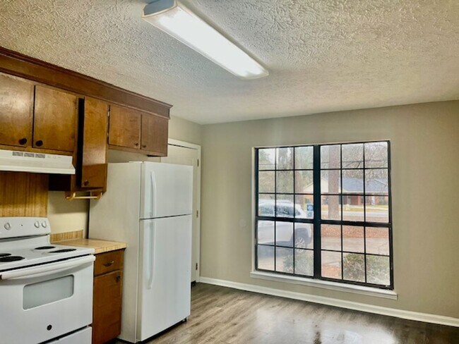 Foto del edificio - Huffaker Rd #214