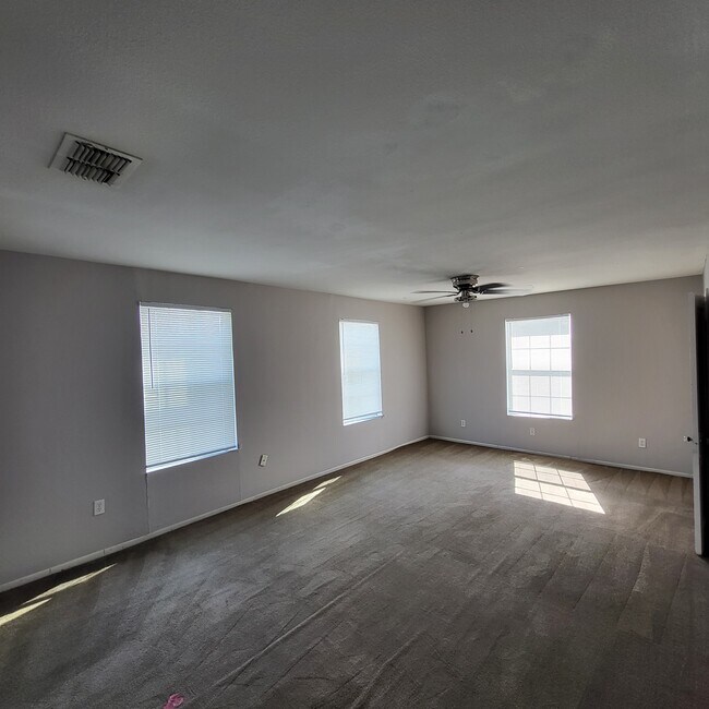 1508 N Cameron St Unit B, Victoria, TX 77901 Apartments in Victoria