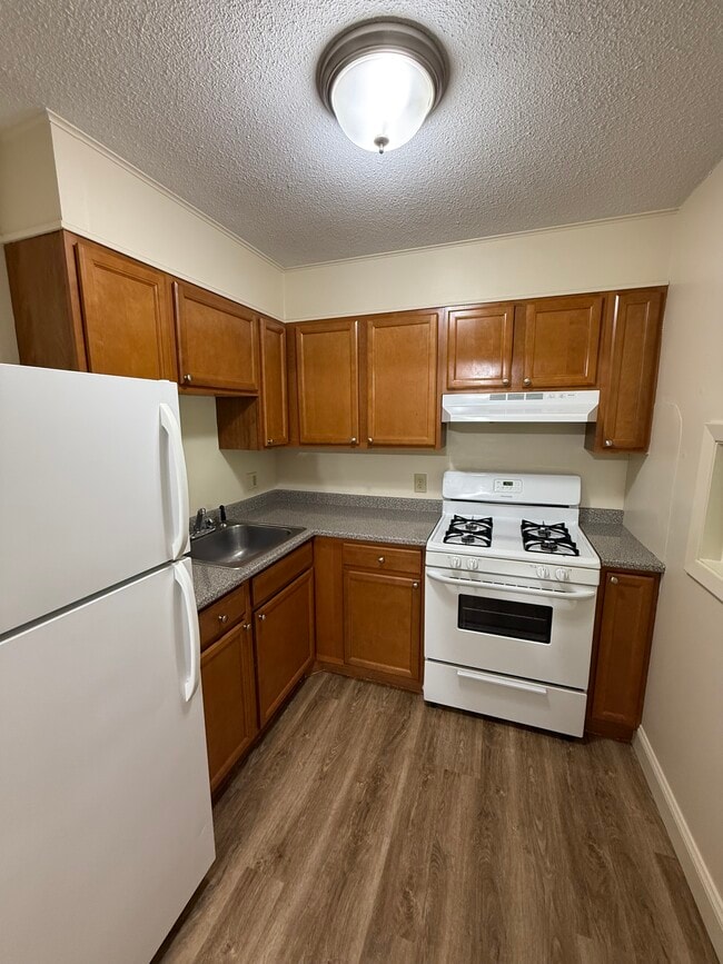 Foto del edificio - Parkway Apartments