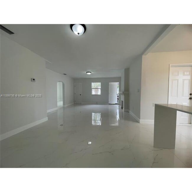 Building Photo - 7631 NW 4th Ave