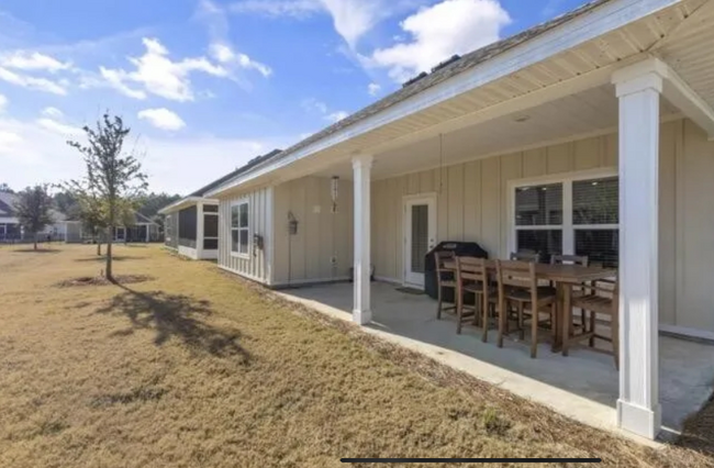 Building Photo - 402 Lightning Bug Ln