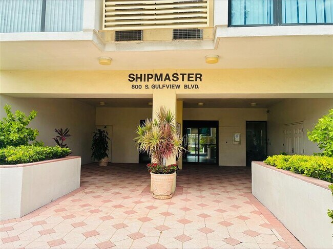Foto del edificio - 800 S Gulfview Blvd