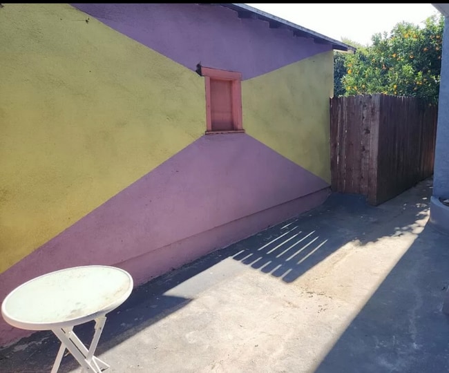 Building Photo - 6431 Roble Ave