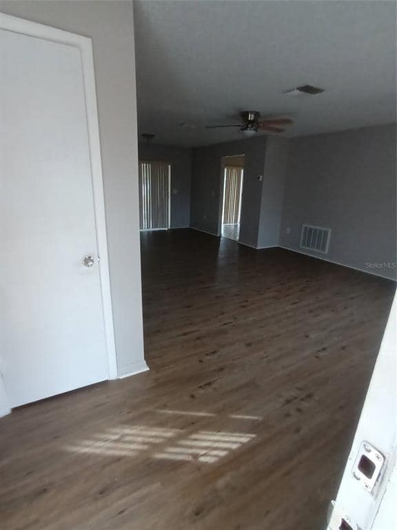 Building Photo - 10585 N Spaulding Dr