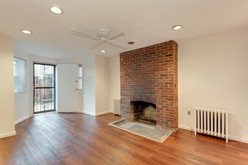 Building Photo - 907 M St NW