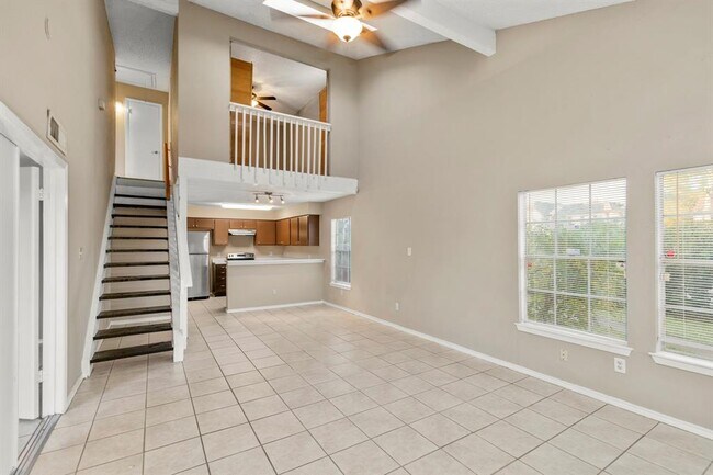 Building Photo - 12102 Bob White Dr