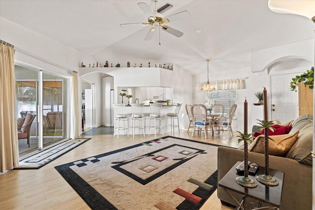 Building Photo - 5128 18th Ln E