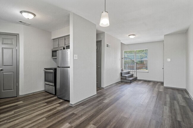 Building Photo - 101 S Morrow St.