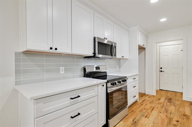 Foto del edificio - 1302 Mayfield Ave