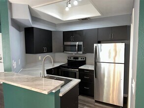 Building Photo - 6000 Shepherd Mountain Cove