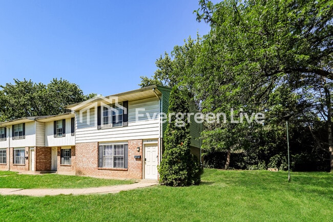 Building Photo - 8113 Mt Aetna St