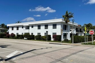 Building Photo - 6 Lucerne Ave