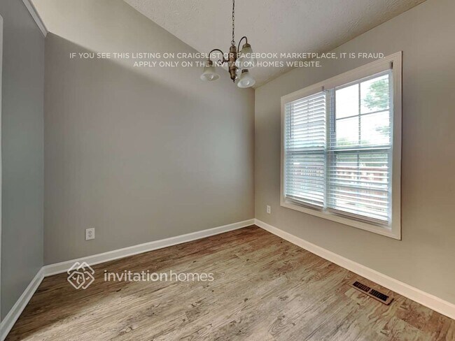 Foto del edificio - 389 Shoal Ct