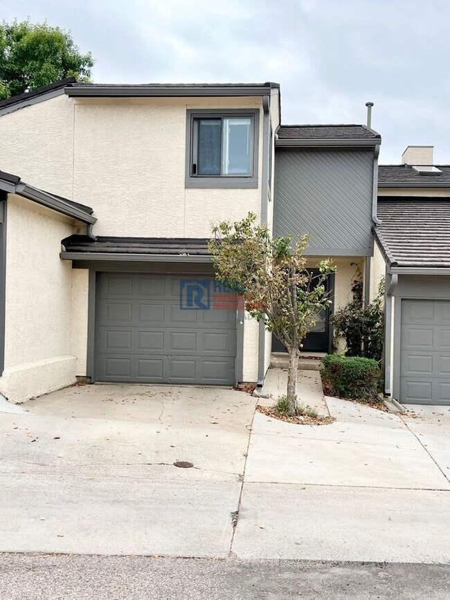 Building Photo - 4568 Excalibur Ct