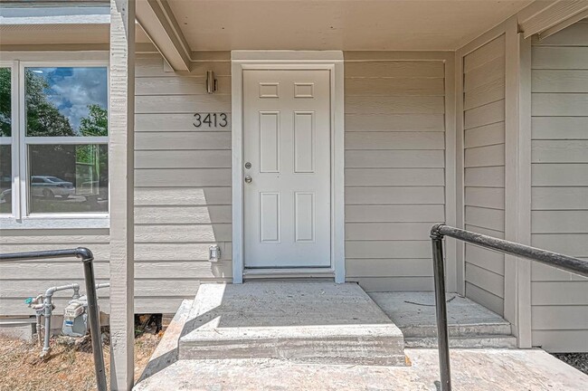 Foto del edificio - 3413 Mt Pleasant St